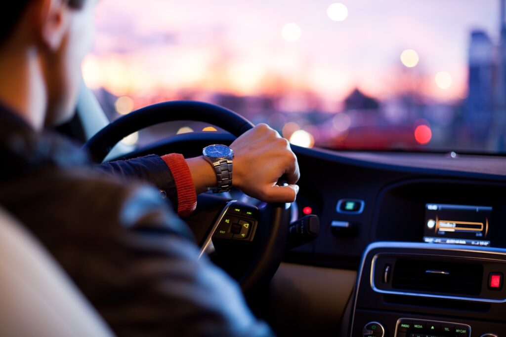 Car Insurance Uk - documents and checklist image